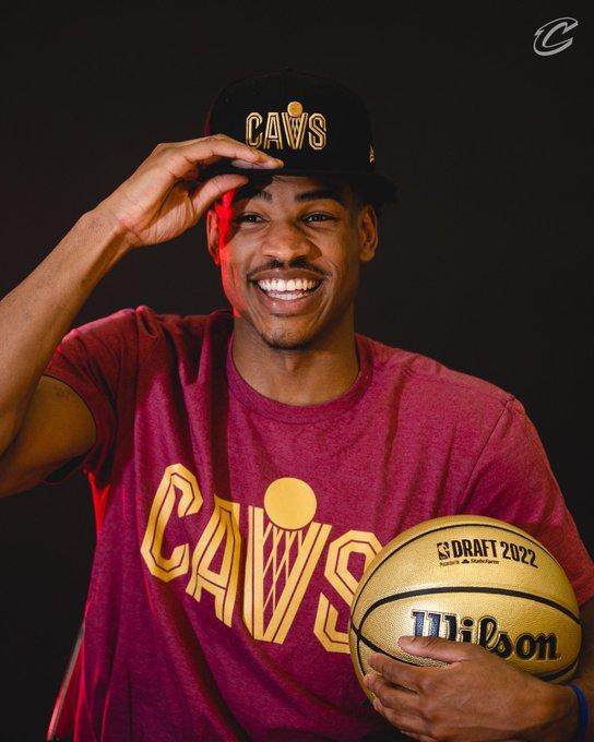 乐竞体育-【新秀列传】14号新秀不着急，阿巴吉用时间换来成长